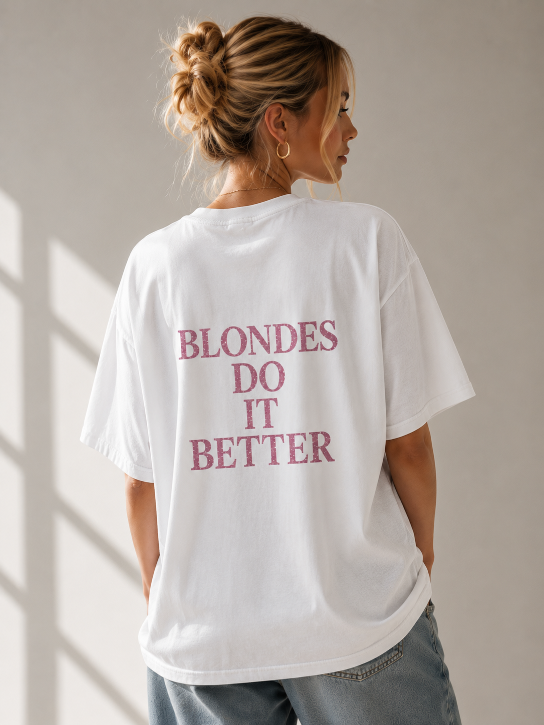T-shirt Unisex “Blondes Do It Better”