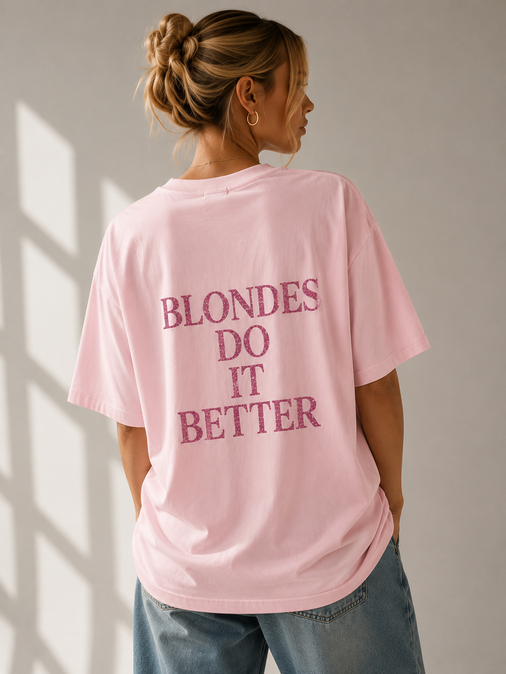 T-shirt Unisex “Blondes Do It Better”